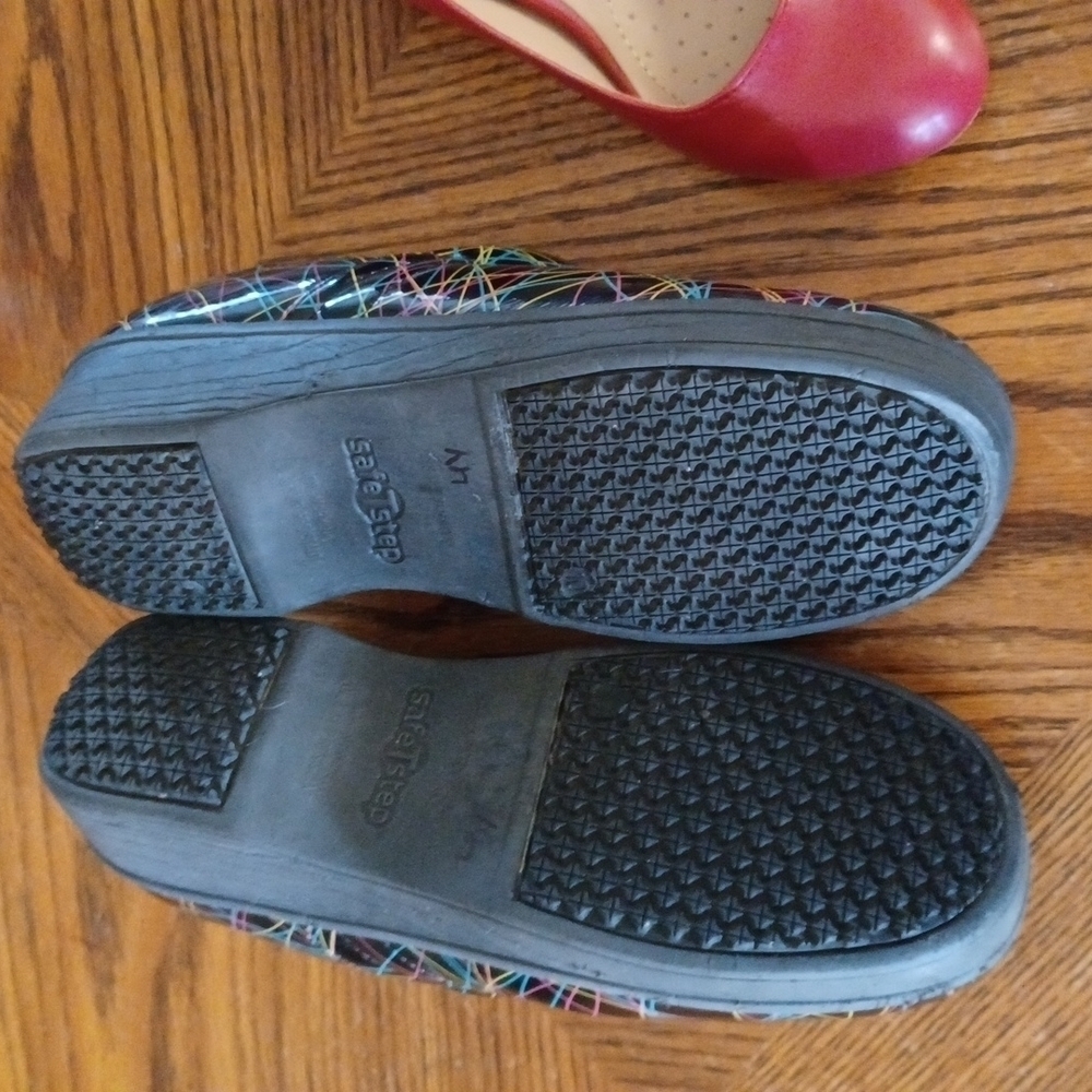 SafeTStep Shoes - Picture 9 of 9